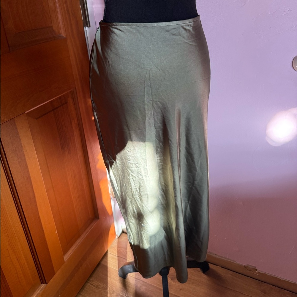 Old Navy Olive Green Silky Skirt - Picture 9 of 9